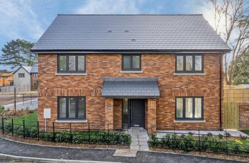 Contemporary New Builds Project